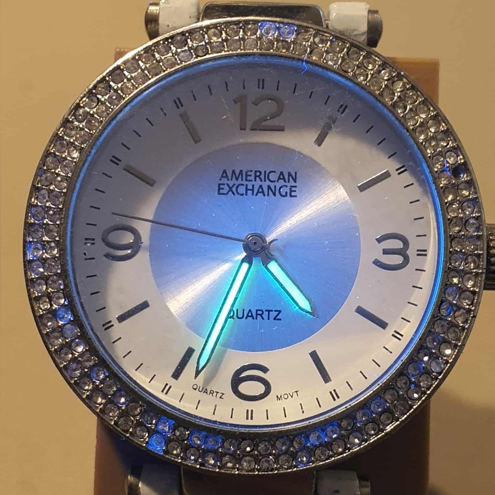 🦋10/$20🦋 American Exchange Silver/White Rhinestone Women's Watch